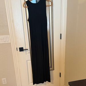 Premise Black Sleeveless Maxi Dress